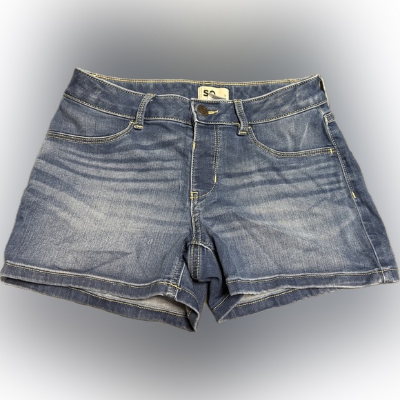 SO Classic Blue Jean Shorts - Picture 1 of 3
